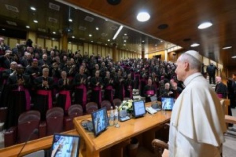 Papa Leão aos novos bispos: a Igreja não está isolada do mundo, mas anuncia a esperança
