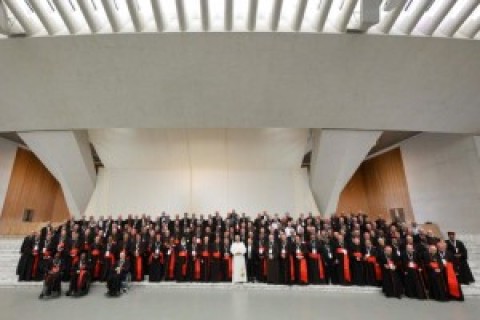 Papa encerra o Consistório: Deus deseja a paz. A violência não terá a última palavra